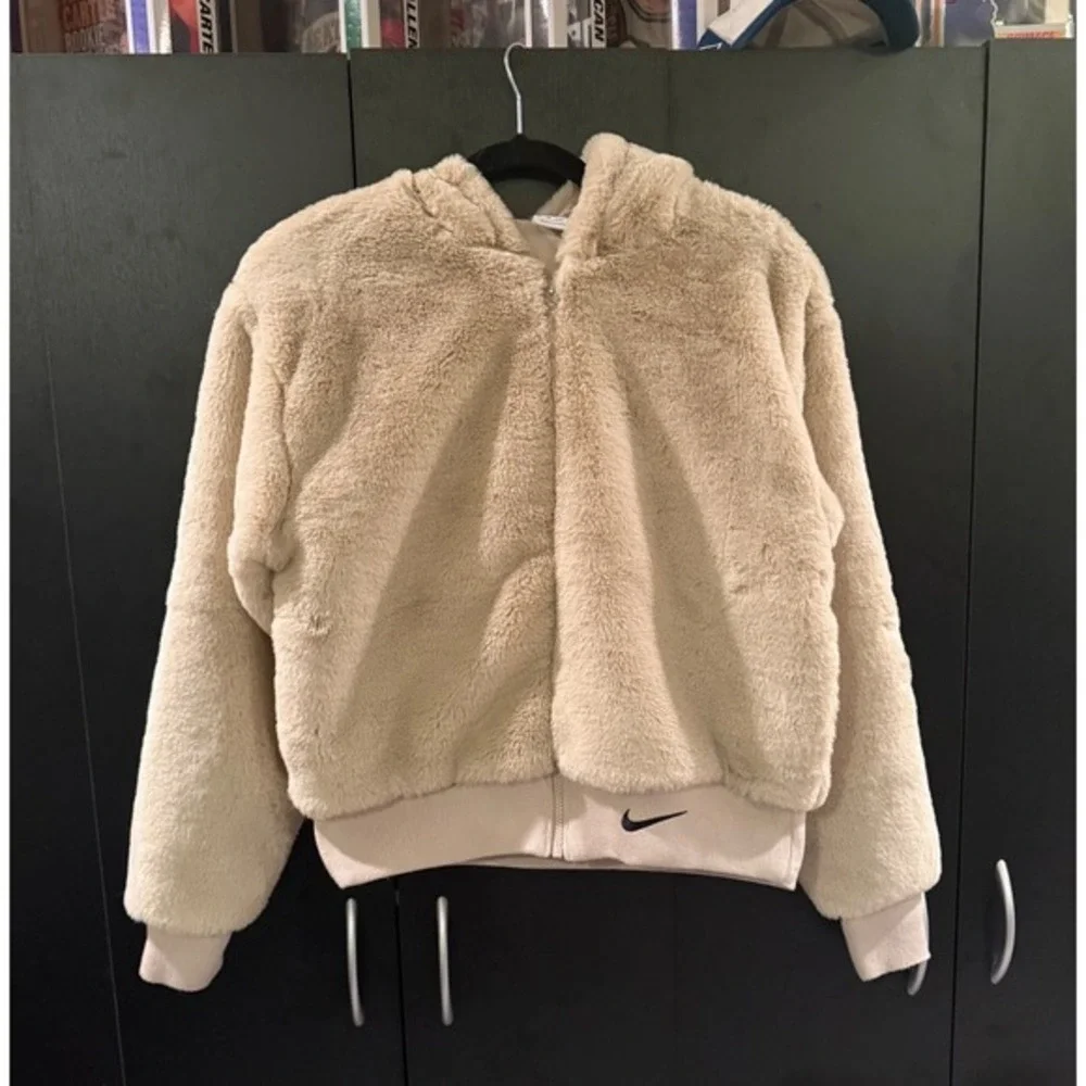 Nike Faux Fur Hooded Jacket Beige Zip Up Swoosh Women's XS